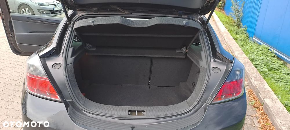 Opel Astra III GTC 1.6 Sport - 8