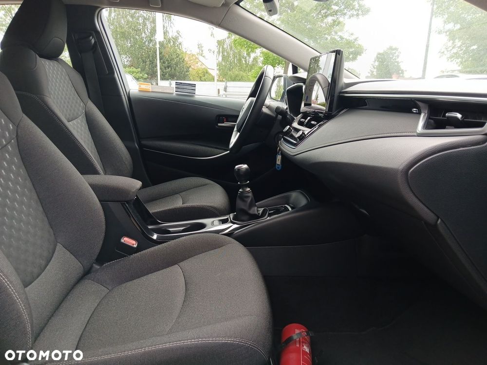Toyota Corolla - 10