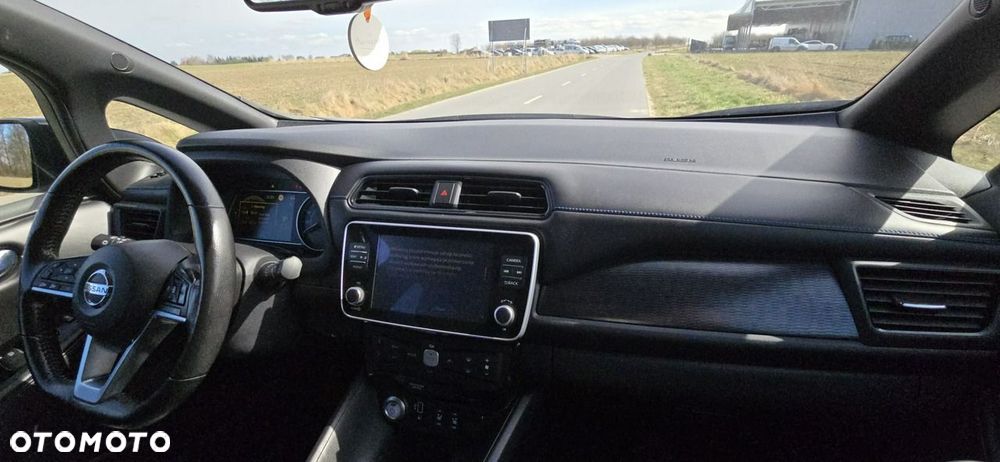 Nissan Leaf - 32