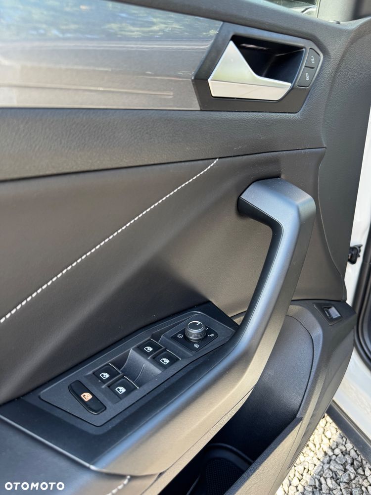 Volkswagen T-Roc 1.5 TSI Style DSG - 17