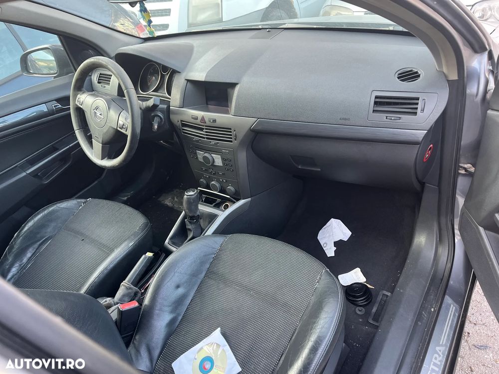 Dezmembrez Opel Astra H Z155 1,7 CDTI 2006 gri inchis - 6