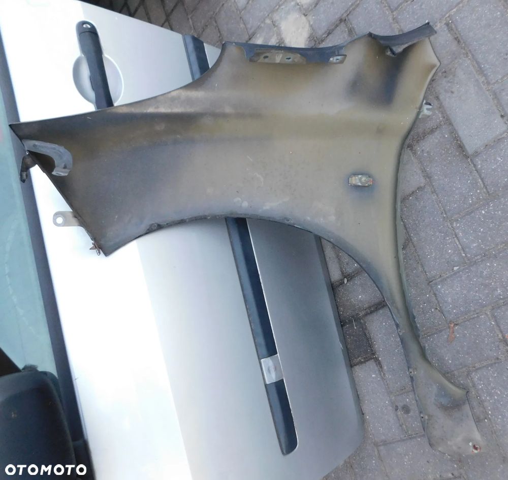 błotnik prawy przód NISSAN MICRA K12 czarny - 6