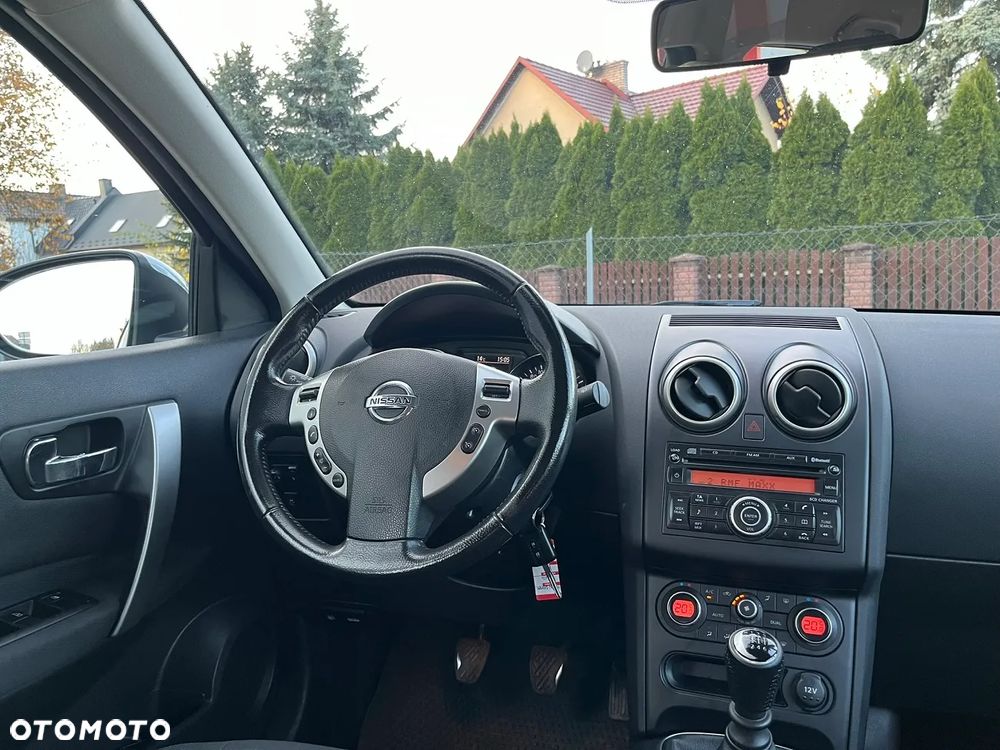 Nissan Qashqai 2.0 4x4 visia - 19
