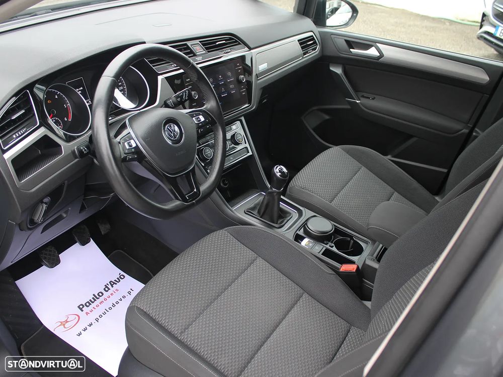 VW Touran 1.6 TDI Confortline - 9