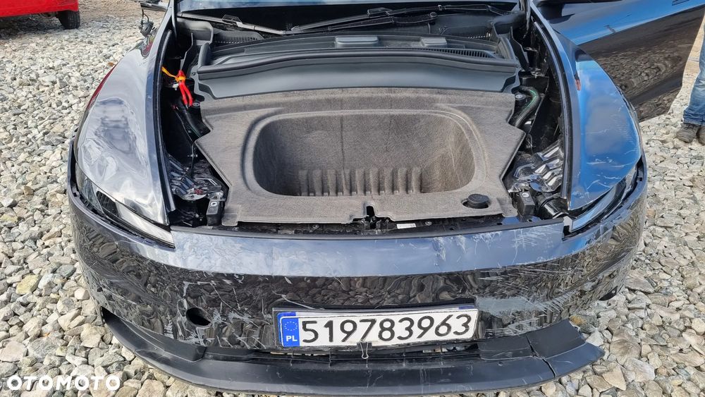 Tesla Model Y Standard - 34