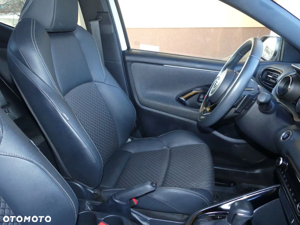 Toyota Yaris 1.5 Selection Style CVT - 33