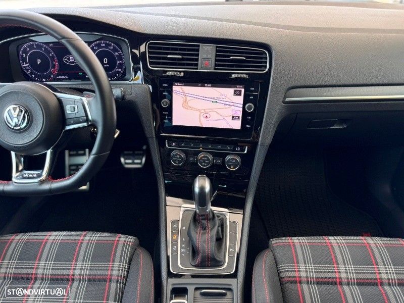VW Golf 2.0 TSI GTI DSG Performance - 31