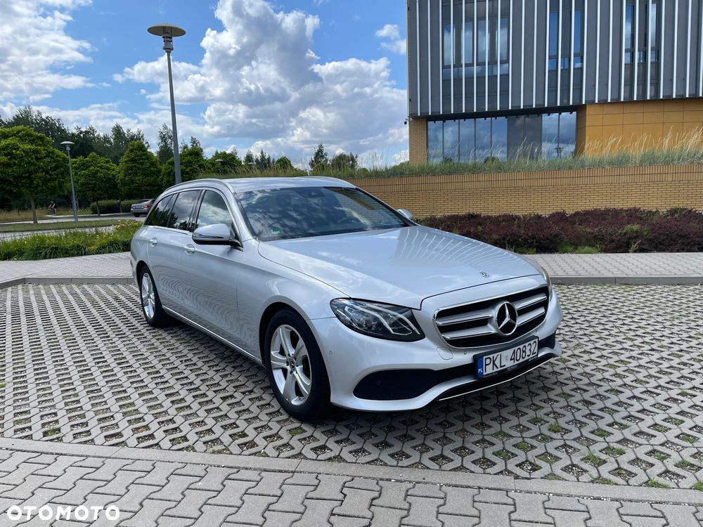 Mercedes-Benz Klasa E 220 d 9G-TRONIC Avantgarde - 2
