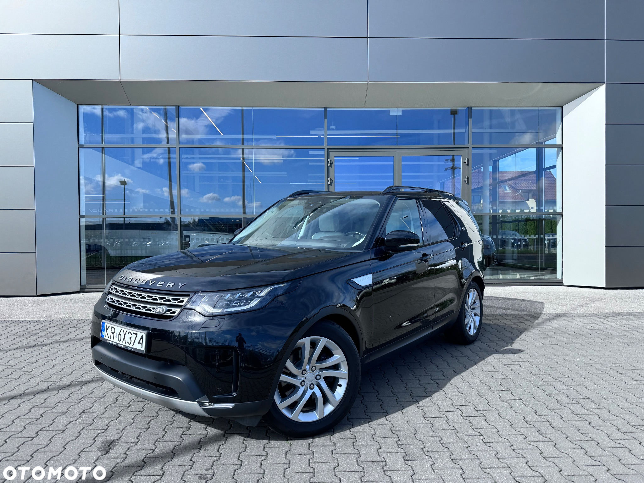 Land Rover Discovery V 2.0 SD4 HSE - 11