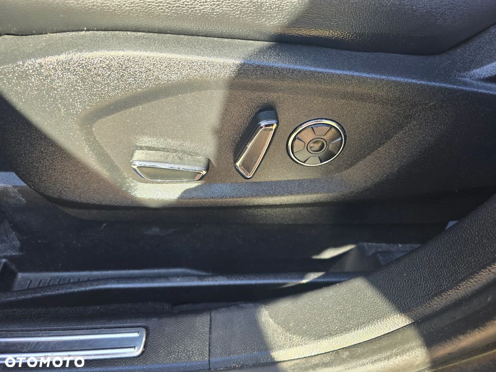 Ford Galaxy 2.0 TDCi Titanium - 22