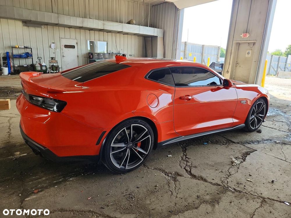 Chevrolet Camaro - 4