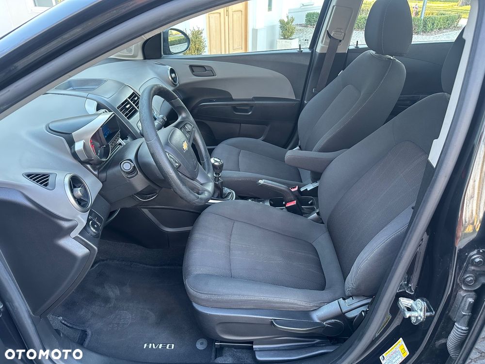 Chevrolet Aveo 1.4 16V Base - 28