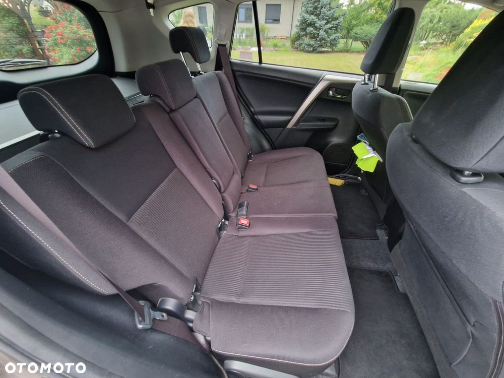 Toyota RAV4 - 13