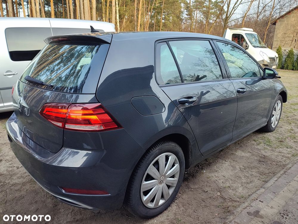Volkswagen Golf 1.6 TDI (BlueMotion Technology) Comfortline - 5