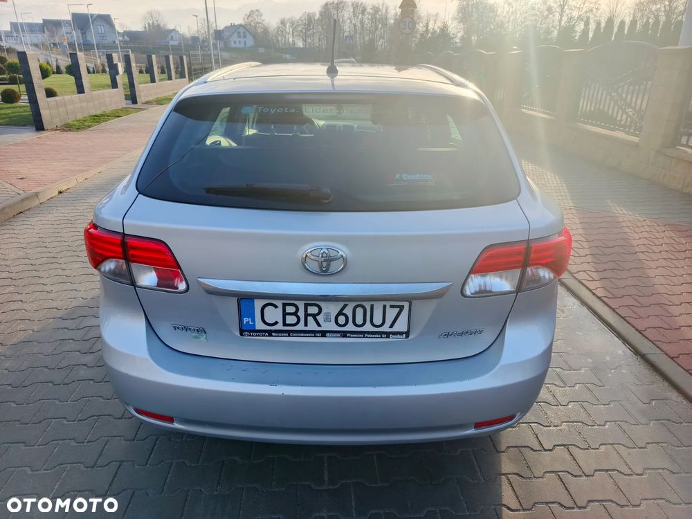 Toyota Avensis 2.0 D-4D Sol - 4