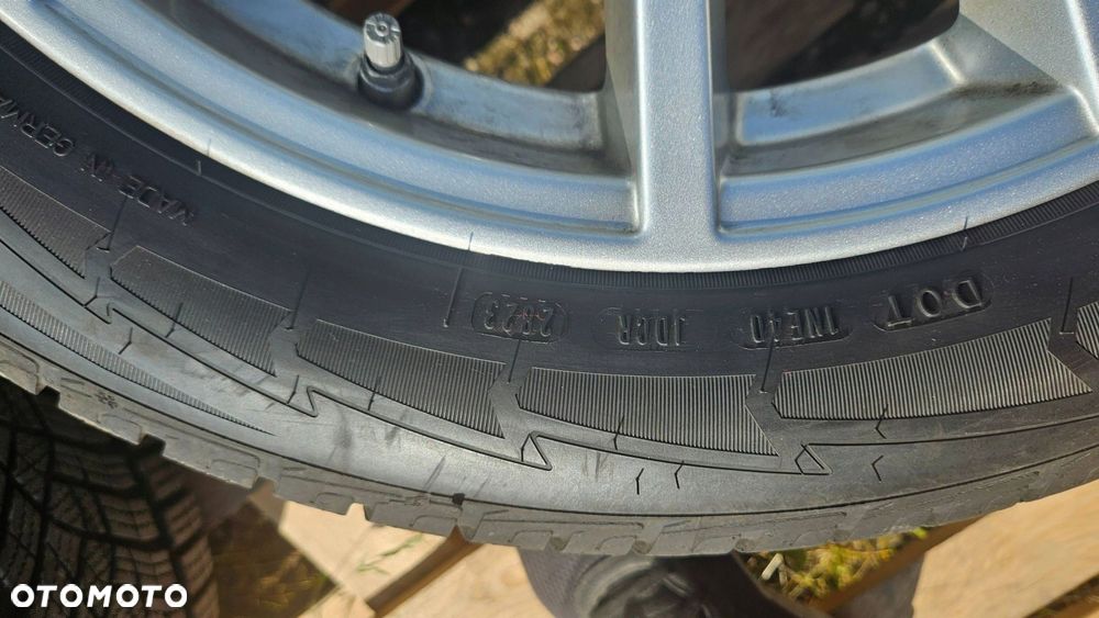 felgi bmw g20 7.5x17" et30 opony goodyear 225/50 r17 2023 rok 7.5mm - 11
