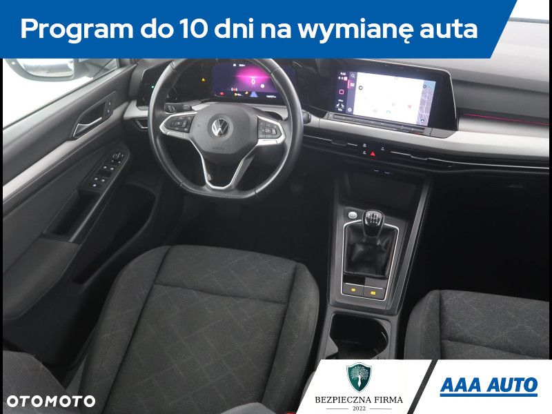 Volkswagen Golf - 8
