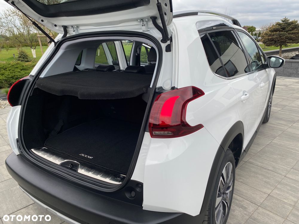 Peugeot 2008 PureTech 110 Stop&Start Allure - 17