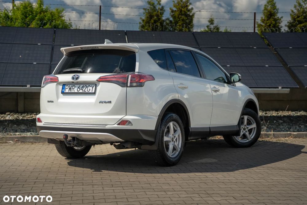 Toyota RAV4 2.0 D-4D Active 4x2 - 5