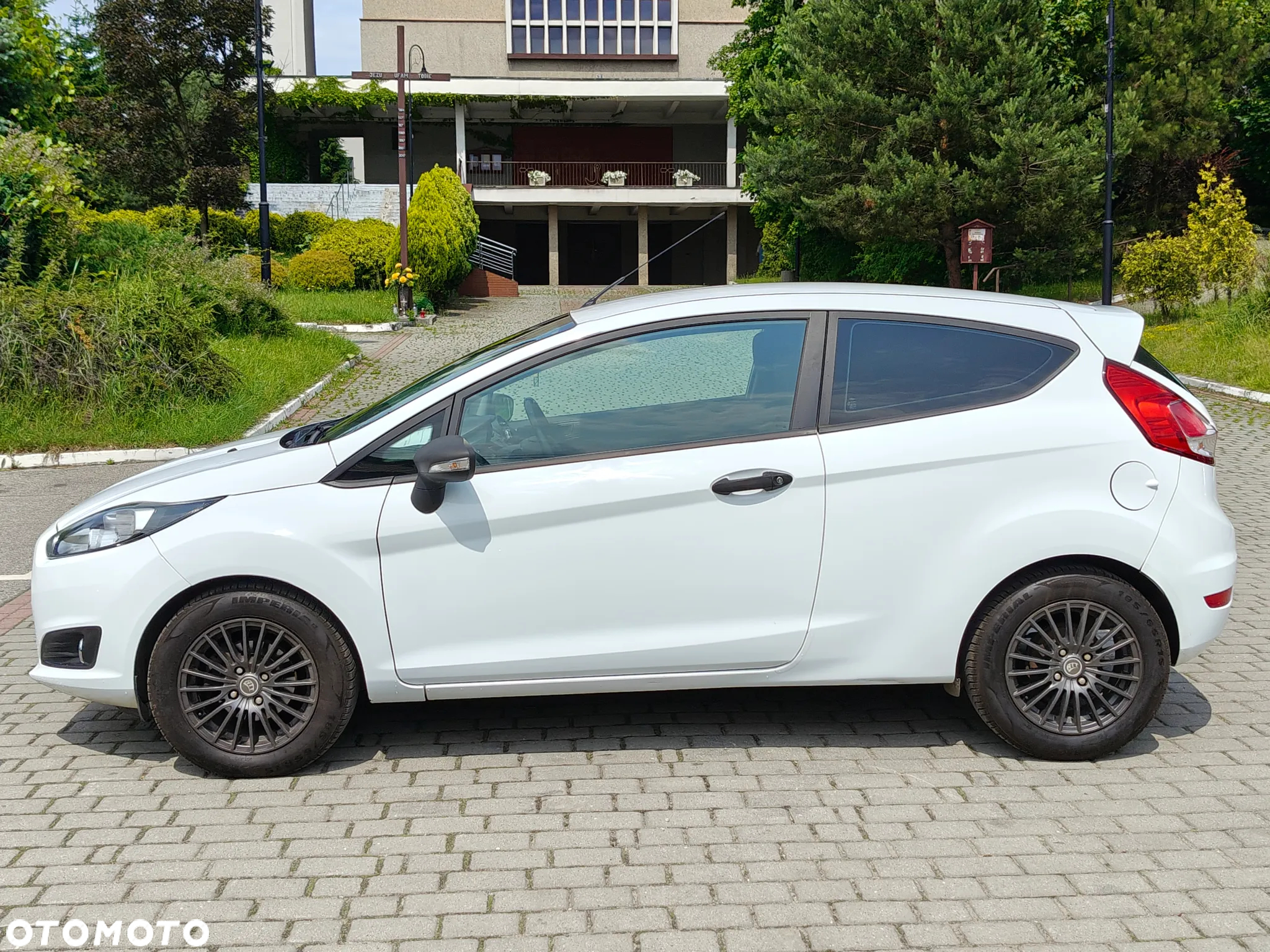 Ford Fiesta 1.5 TDCi Ambiente - 5