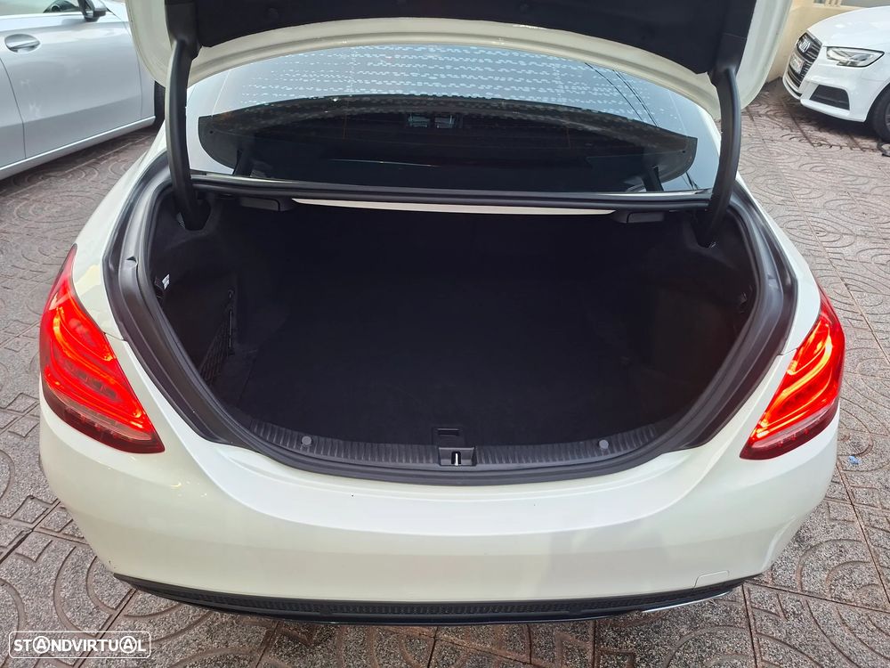 Mercedes-Benz C 250 d 4Matic 9G-TRONIC AMG Line - 34