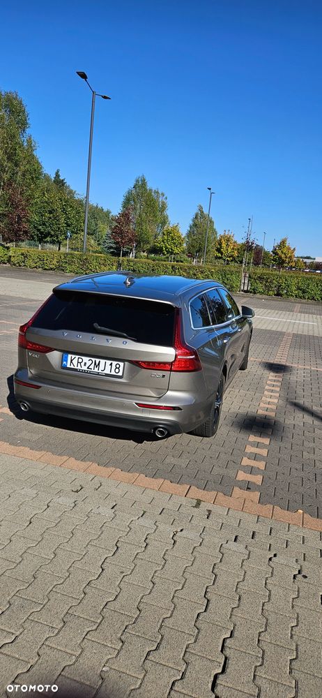 Volvo V60 D3 AWD Momentum - 3