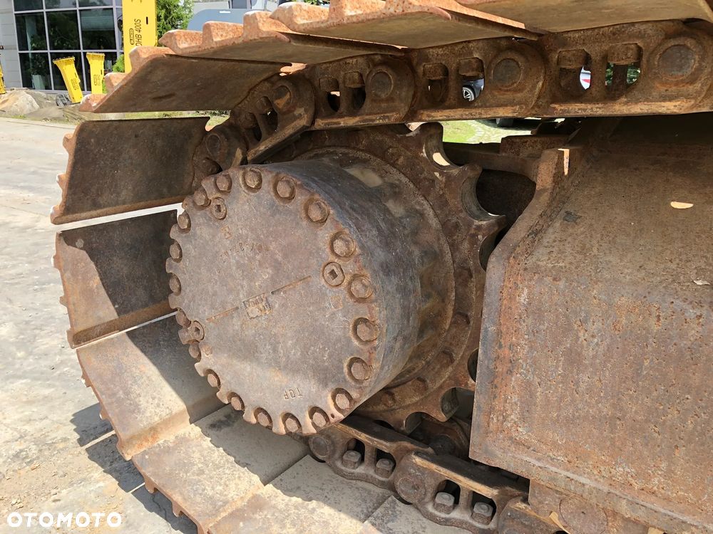 Komatsu PC210LC-11 - 16