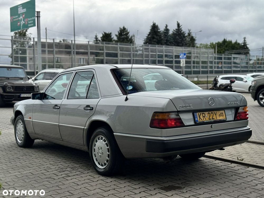 Mercedes-Benz W124 (1984-1993) - 6
