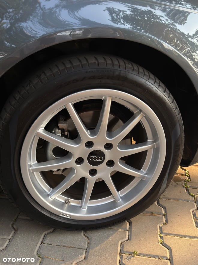 Audi A4 Avant 2.0 TDI - 5