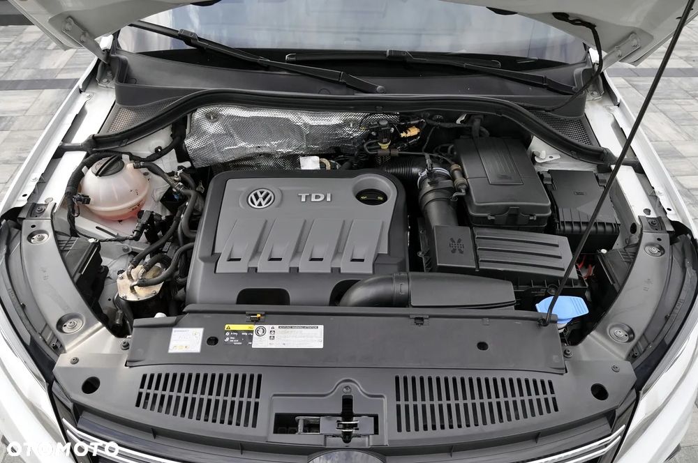 Volkswagen Tiguan 2.0 TDI 4Mot Perfectline R-Style DSG - 24