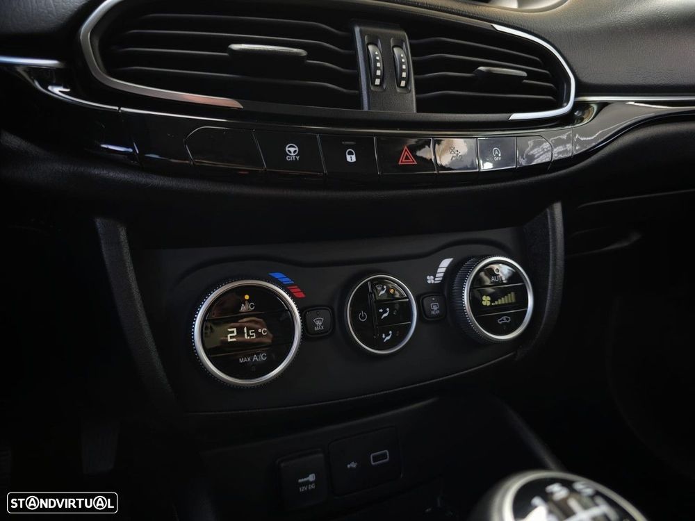 Fiat Tipo Station Wagon 1.0 GSE T3 City Life - 16