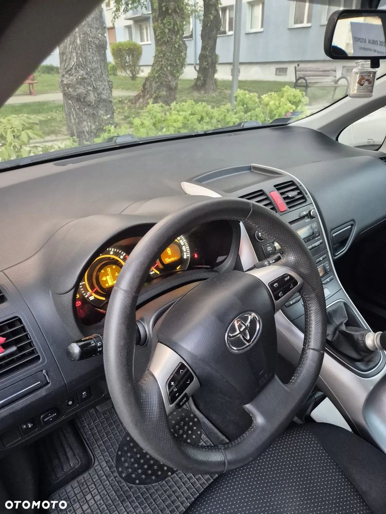 Toyota Auris 1.33 VVT-i Life Comfort - 6