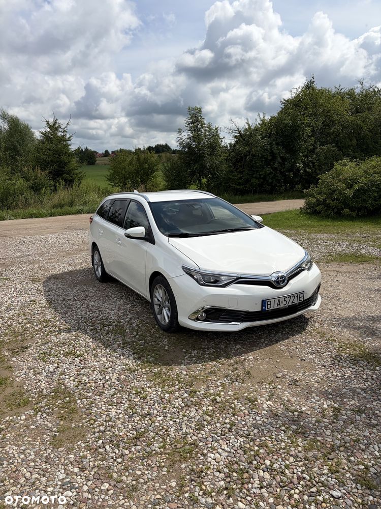 Toyota Auris - 2