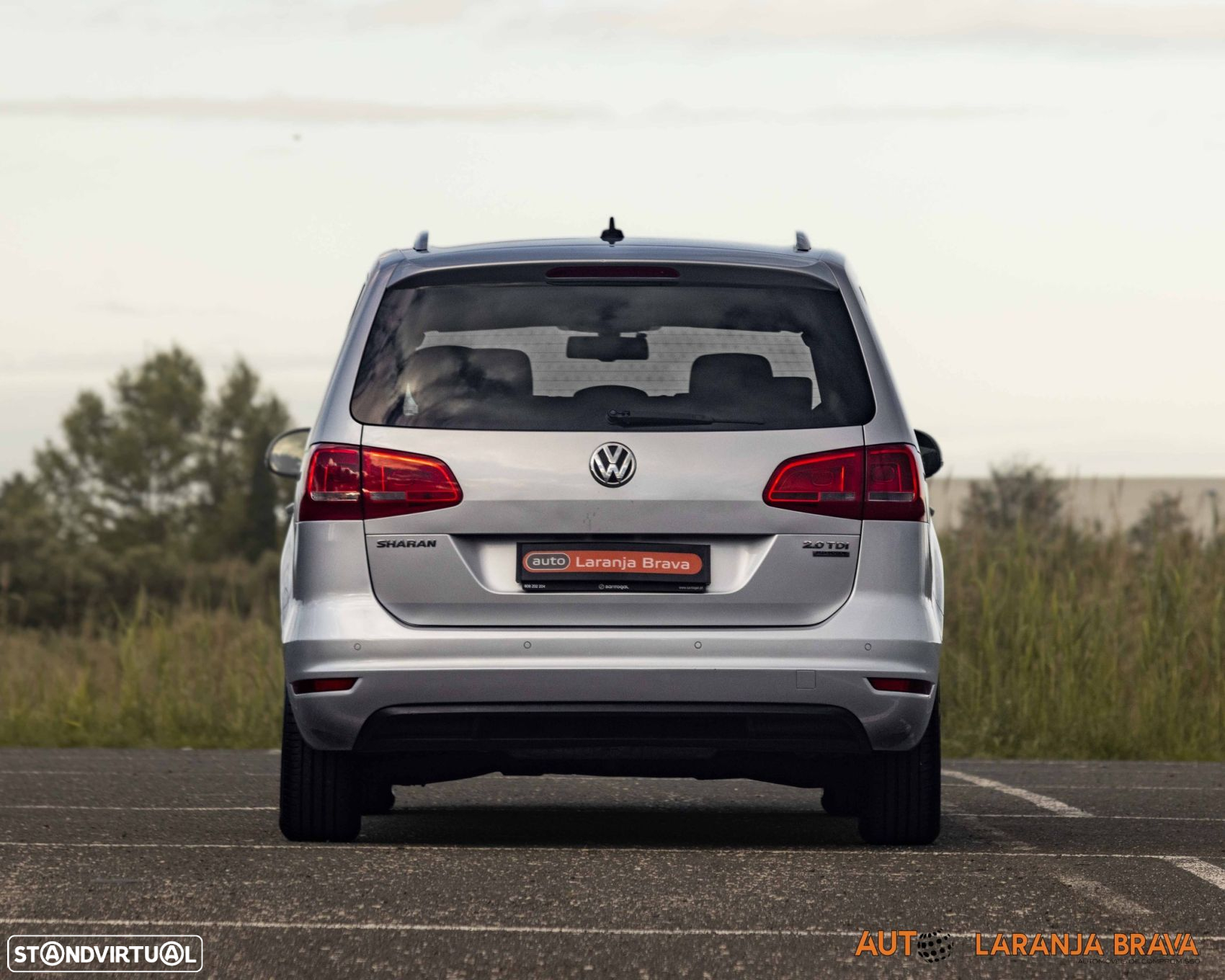 VW Sharan 2.0 TDI Confortline - 14