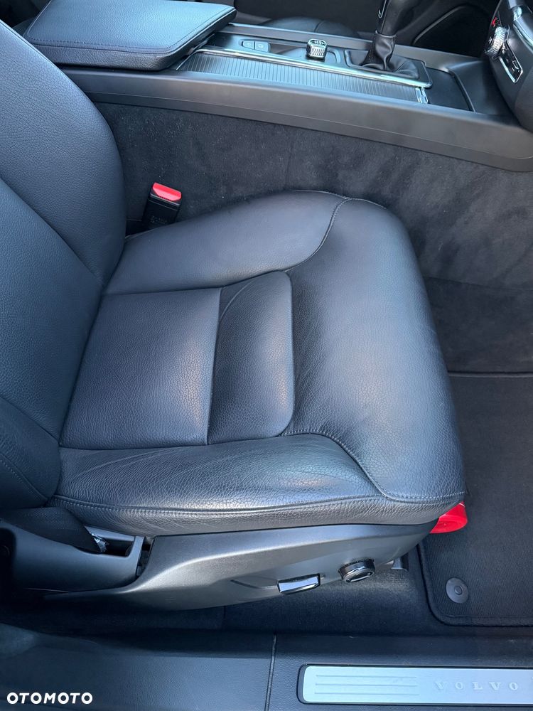 Volvo XC 60 D3 Drive-E Momentum - 22