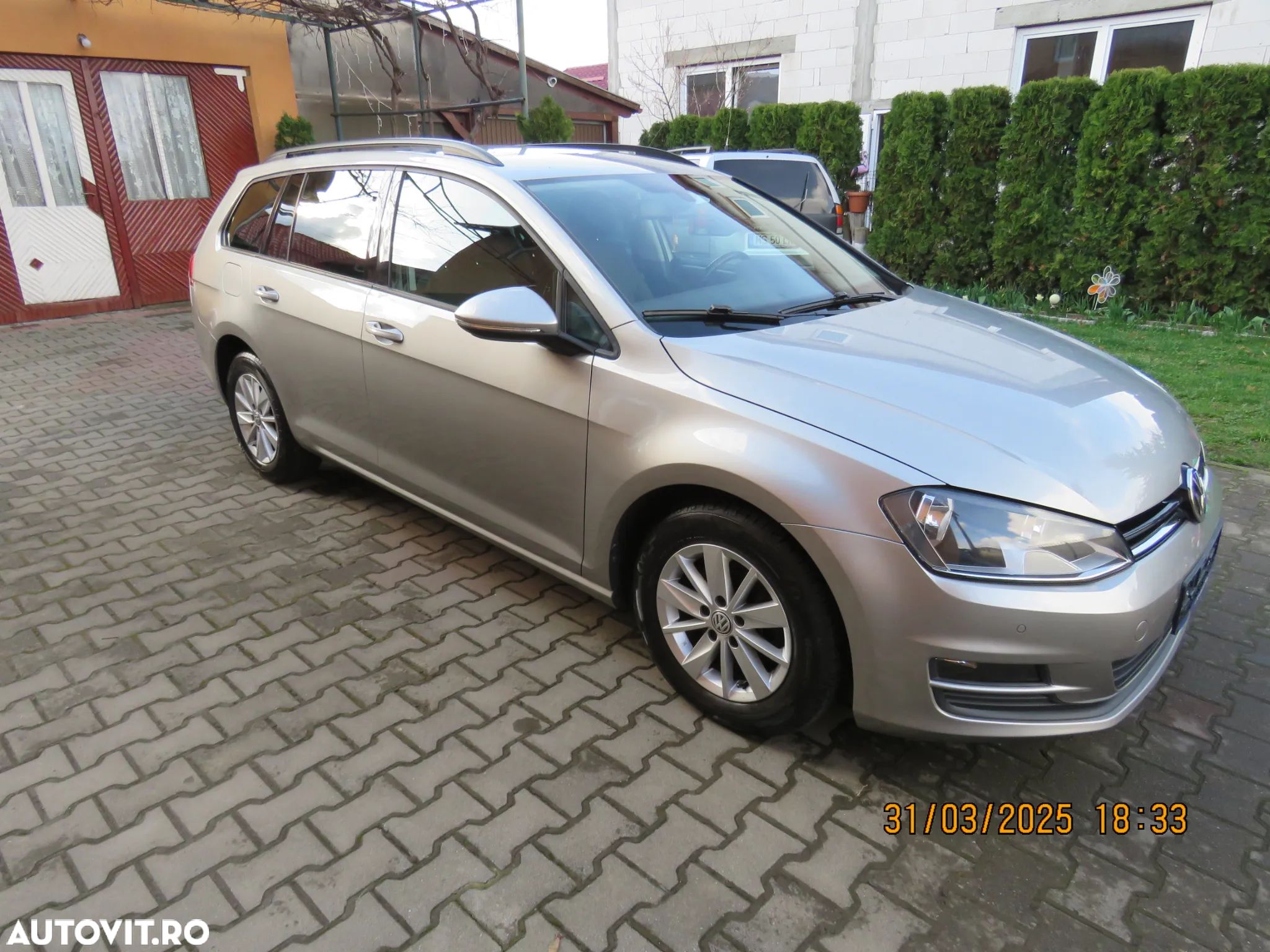 Volkswagen Golf 1.6 TDI 4Motion BlueMotion Technology Comfortline - 1