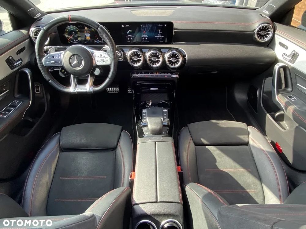 Mercedes-Benz CLA AMG 35 4-Matic 7G-DCT - 29