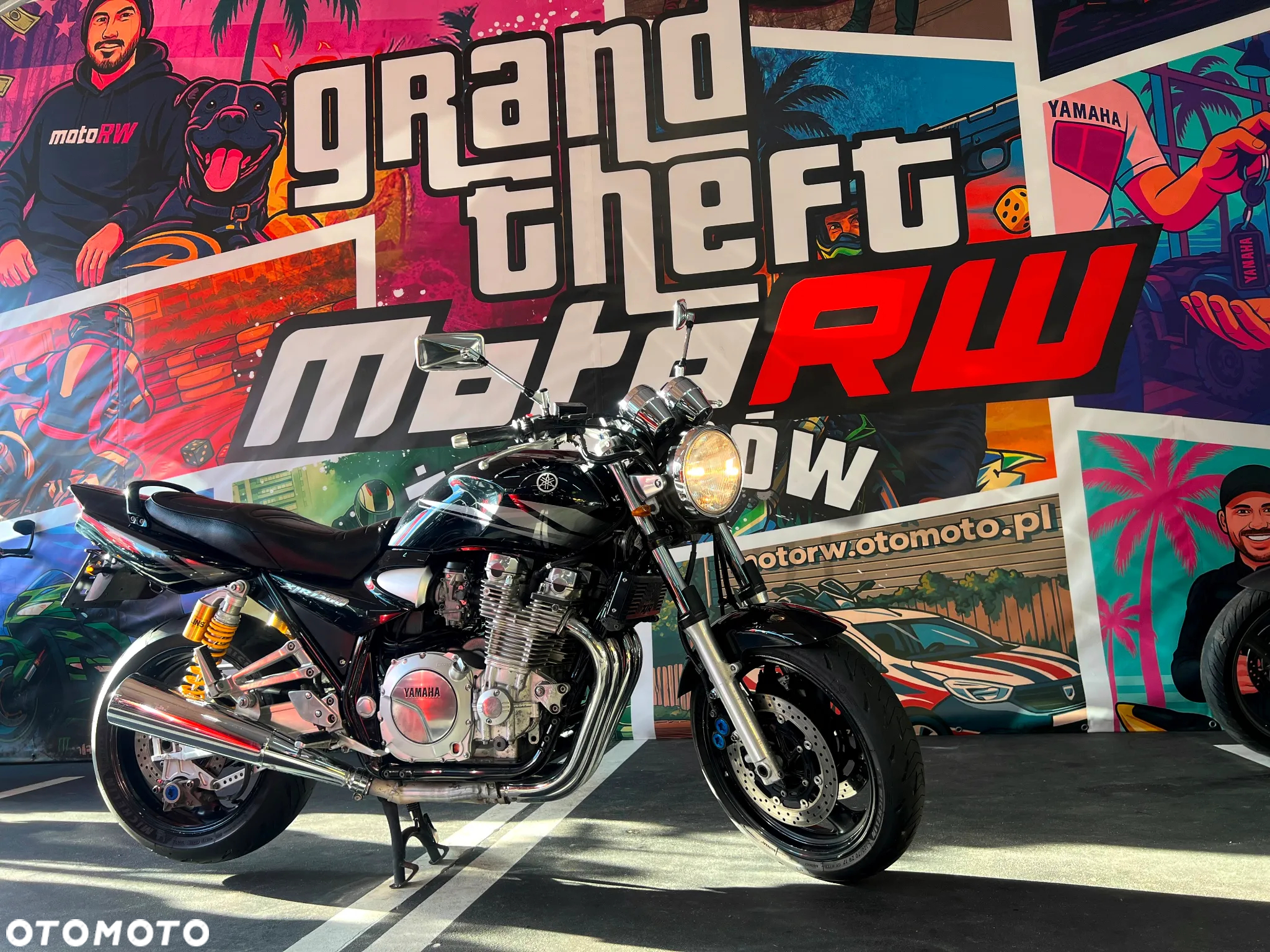 Yamaha XJR - 2