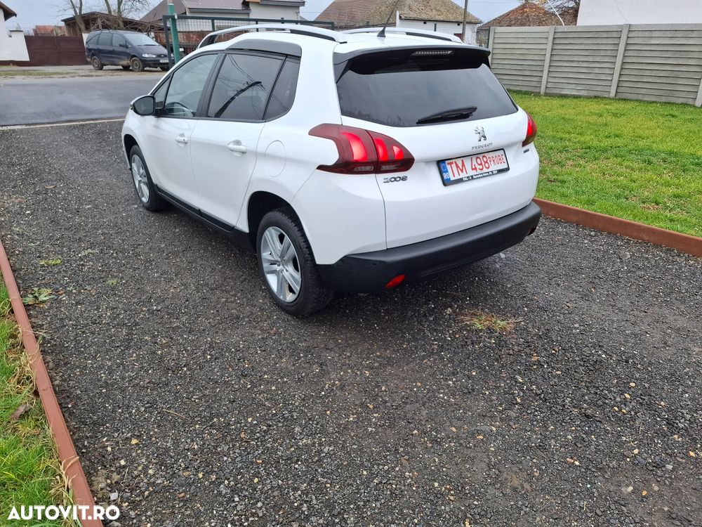 Peugeot 2008 PureTech 82 Allure - 3