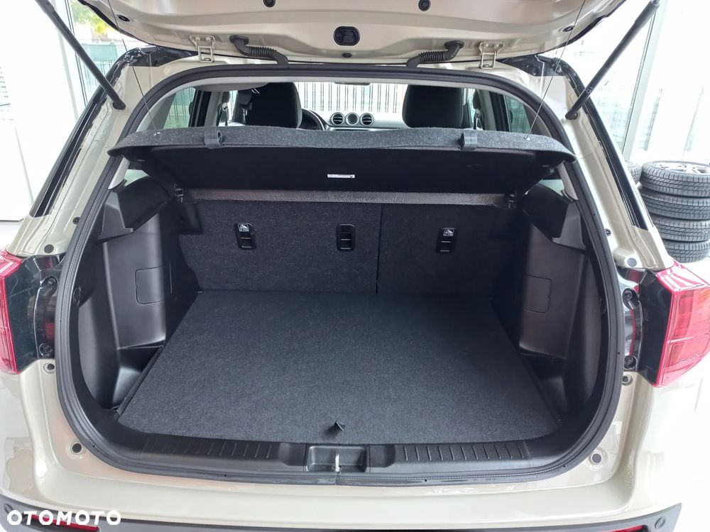 Suzuki Vitara 1.4 Boosterjet mHEV Premium Plus 2WD - 11