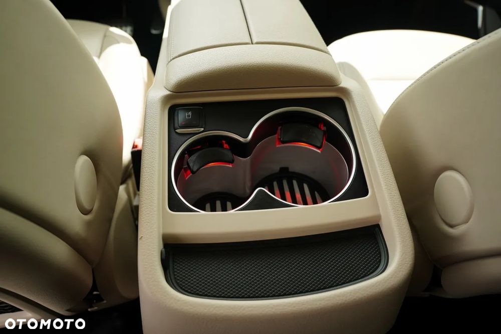 Mercedes-Benz Klasa V 300 d 4-Matic Avantgarde 9G-Tronic (ekstra d³) - 33