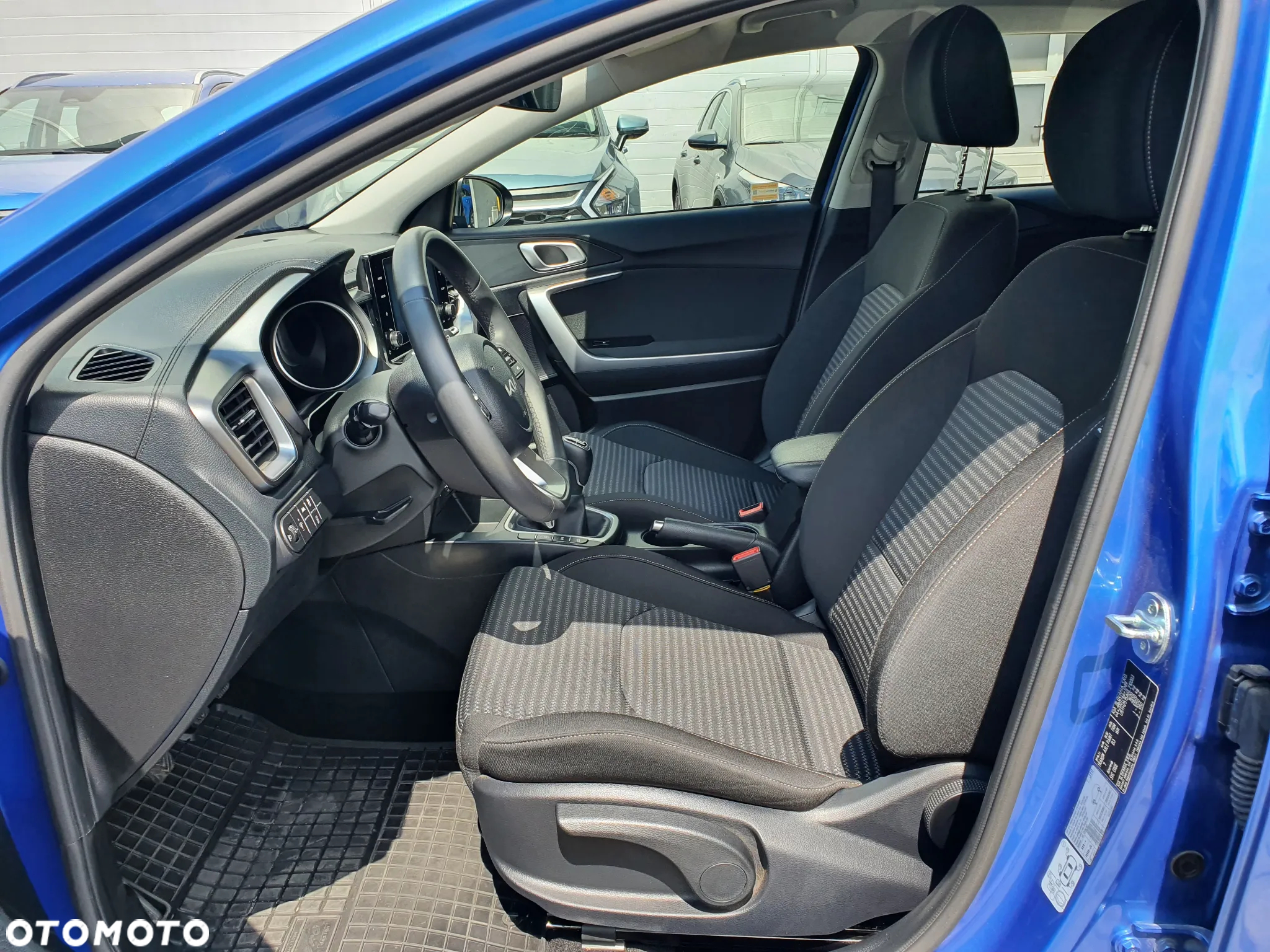 Kia Ceed 1.5 T-GDI M - 26