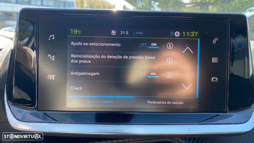 Peugeot e-2008 50 kWh Allure Pack - 42