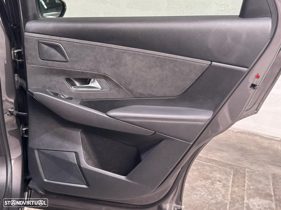 DS DS7 Crossback 1.5 BlueHDi Performance Line EAT8 - 40