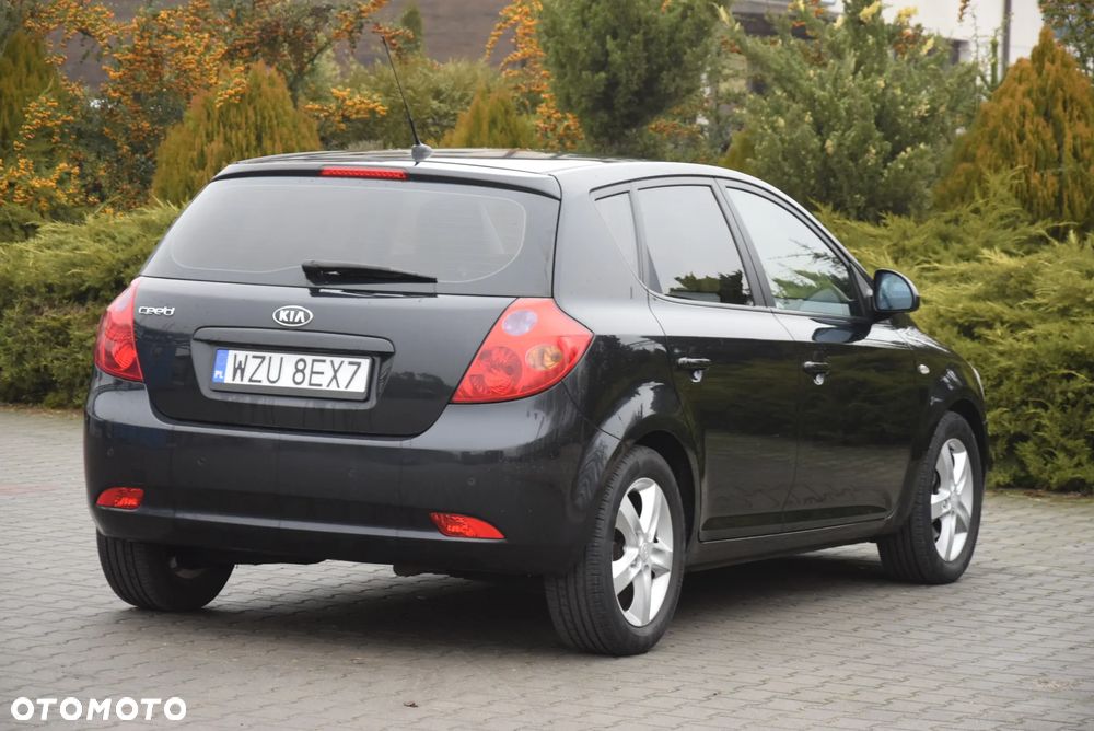 Kia Ceed 2.0 Optimum + - 37