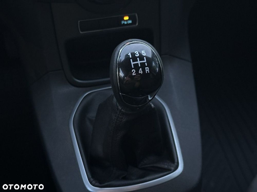 Ford Fiesta - 23