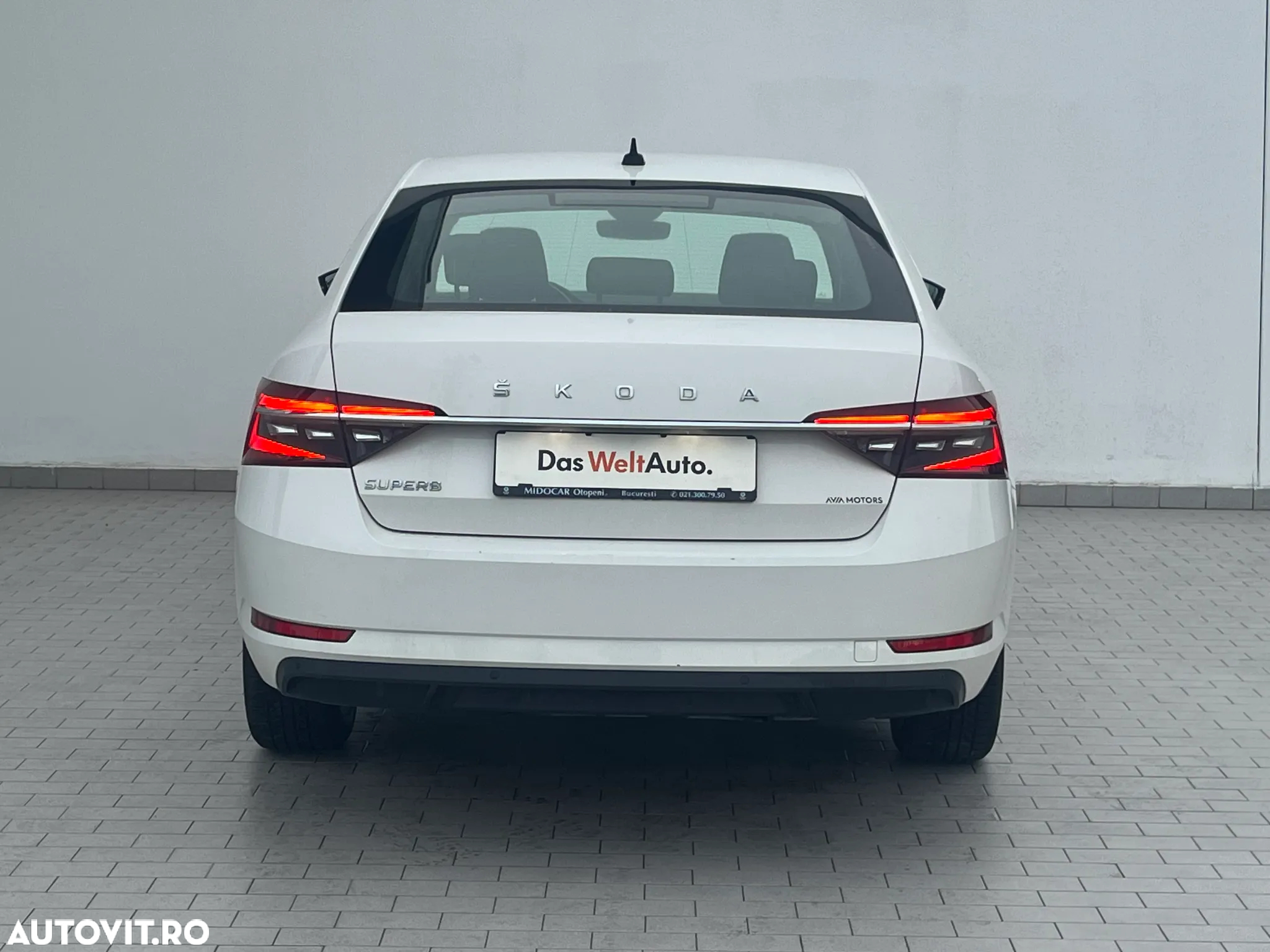 Skoda Superb 2.0 TDI DSG Ambition - 5