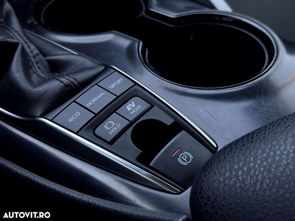 Toyota Camry - 15