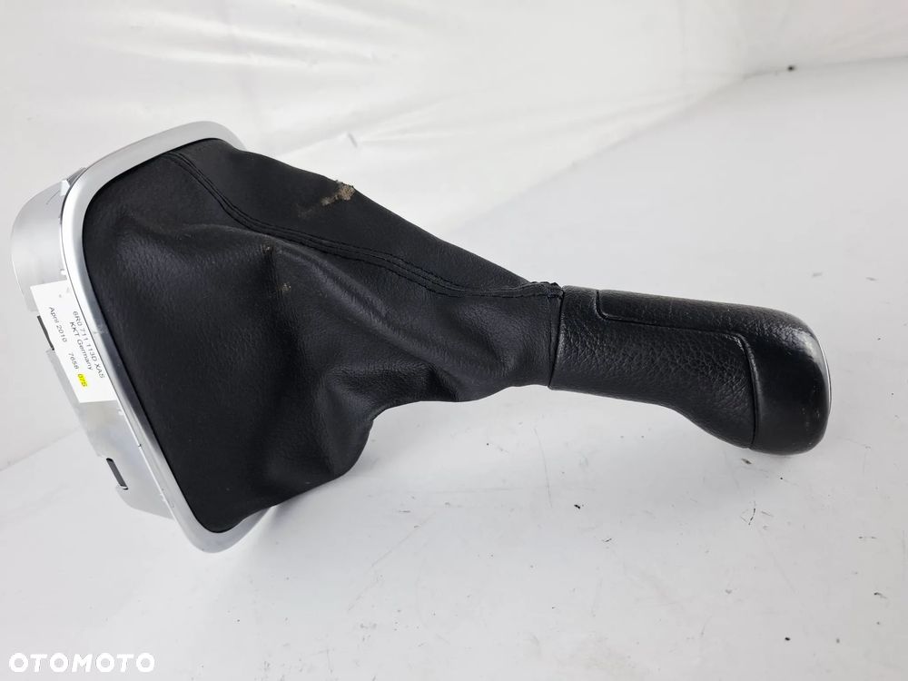 Gałka Mieszek Ramka Lewarka Zmiany Biegów VW Polo 6R 6R0711113D 6R0711456B - 4