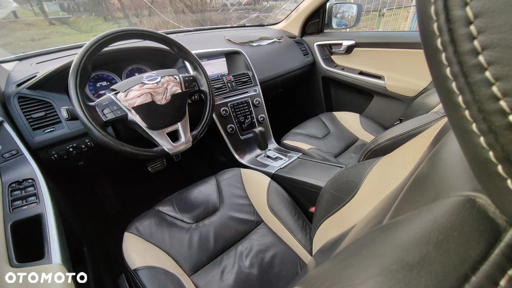Volvo XC 60 D3 R Design - 10